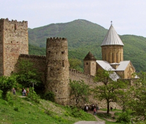 Крепость Ананури