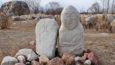 Балбалы. Фото Анатолия Жидкова