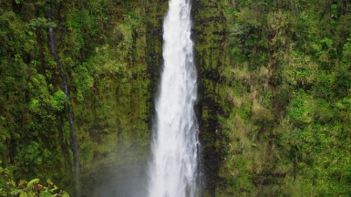 Водопад Акака, автор: kanu101. Источник: visualhunt.com 