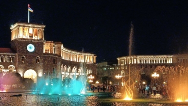 Ереван, площадь Республики. Фото нашего гида Ирины Пряничниковой