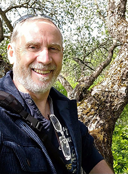 Александр Чудновский