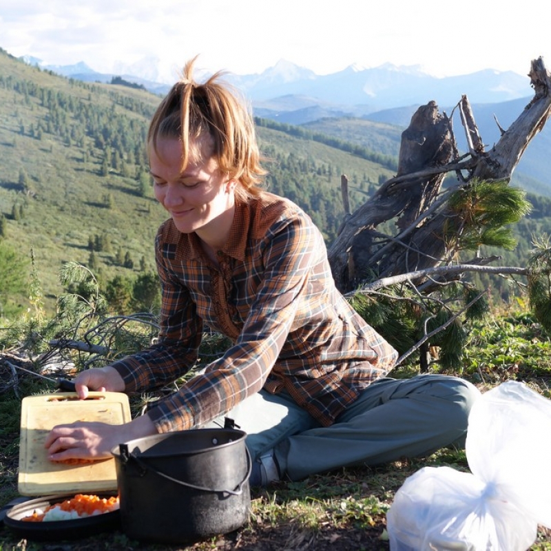 Готовим ужин с видом на Белуху