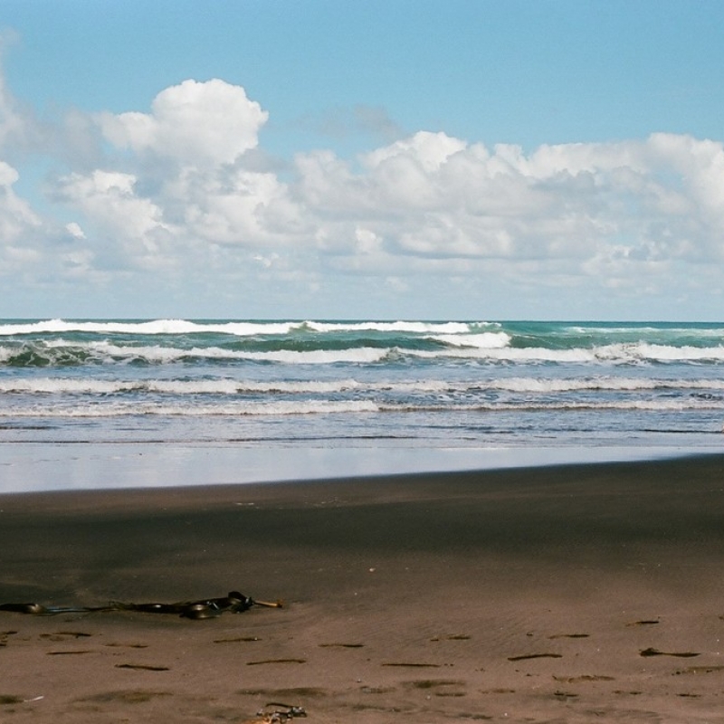 Незабываемая прогулк по пляжу в день прилета.