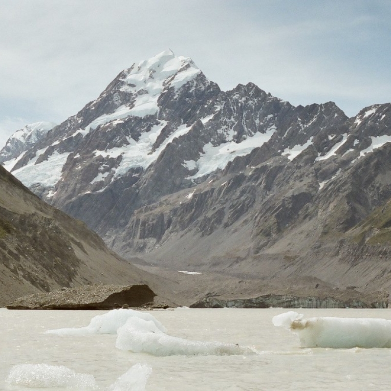 Ледниковое озеро, гора Кука.